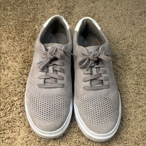 Cole Haan Men Gray Grand Pro Rally Láser Cut Suede Sneakers Size 11